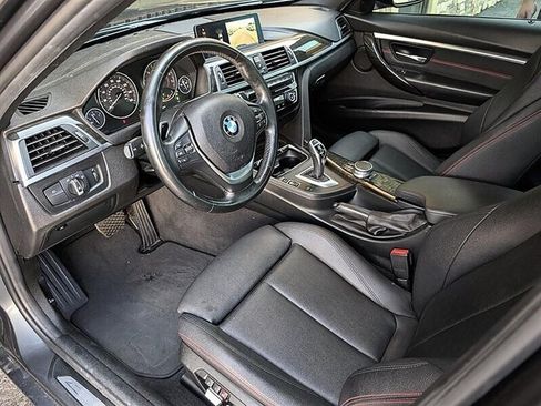 Used 2018 BMW 330i Sedan w/ Convenience Package RWD image 2