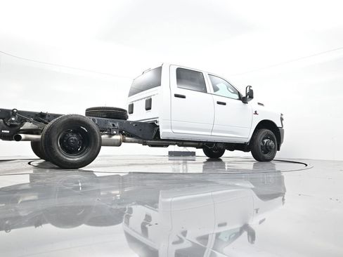 New 2026 RAM 3500 Tradesman image 33