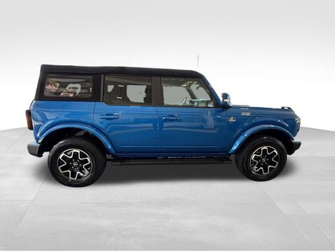Used 2024 Ford Bronco Outer Banks image 3
