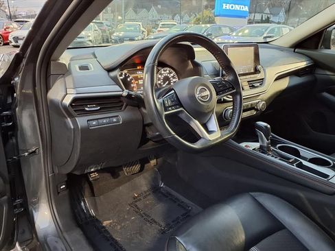 Used 2023 Nissan Altima 2.5 SR FWD image 18