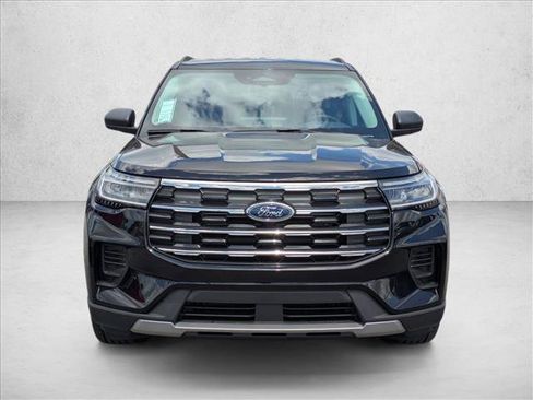 New 2026 Ford Explorer Active RWD image 6
