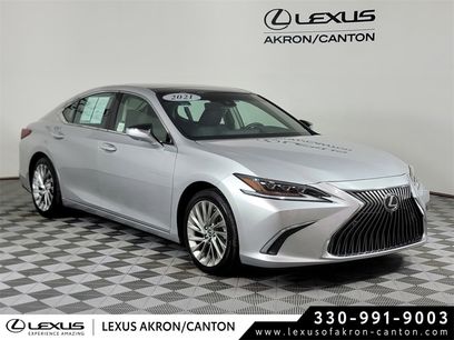 Used 2021 Lexus ES 350 Ultra Luxury w/ Accessory Package 2
