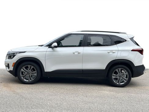 Used 2023 Kia Seltos S w/ Navigation Package FWD image 20