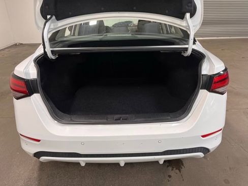 Used 2022 Nissan Sentra SV image 16