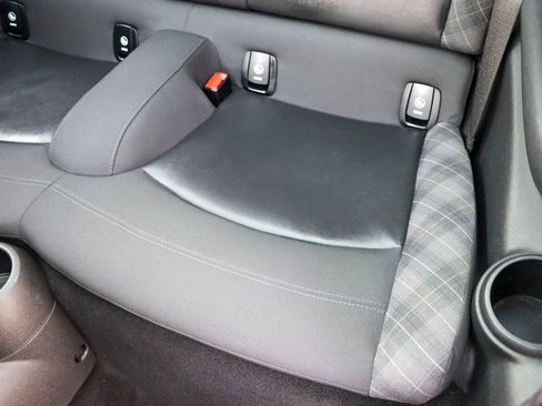 Used 2017 MINI Cooper S image 16