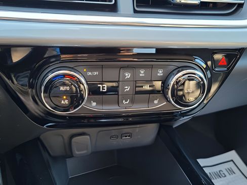 New 2026 Chevrolet Trax LT w/ Driver Confidence Package image 12