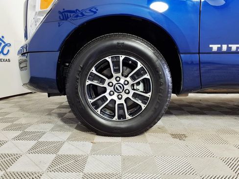 Used 2023 Nissan Titan SV RWD image 8
