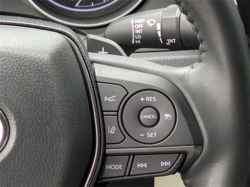 Used 2023 Toyota Camry SE image 20