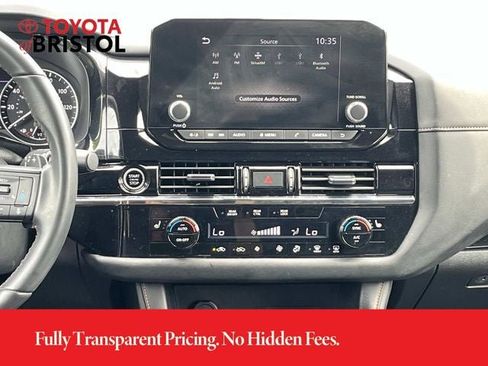 Used 2024 Nissan Pathfinder Rock Creek AWD/4WD image 15