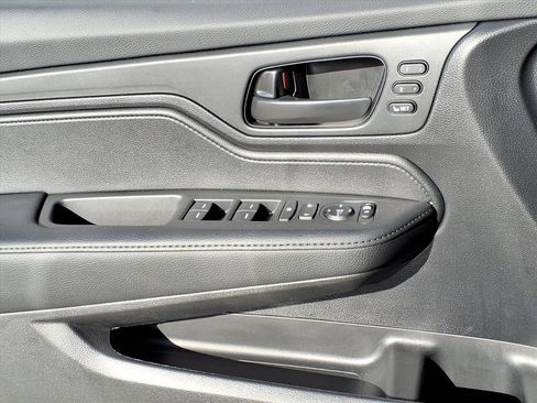 Certified 2025 Honda Odyssey EX-L image 32