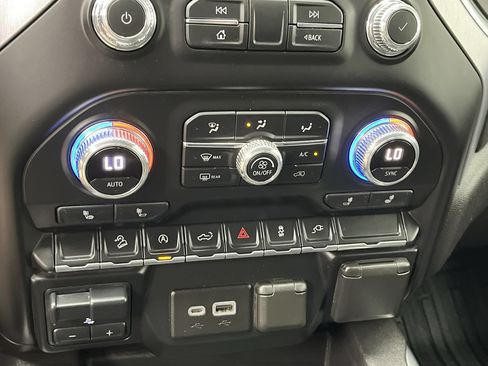 Certified 2020 GMC Sierra 1500 Elevation w/ Elevation Value Package AWD/4WD image 23