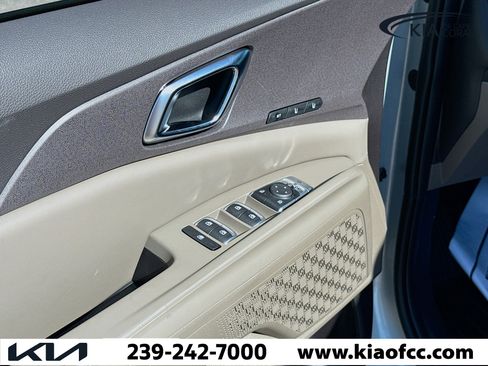 New 2026 Kia Carnival EX image 24