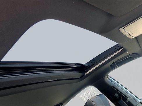 Used 2019 Honda Accord Sport image 29