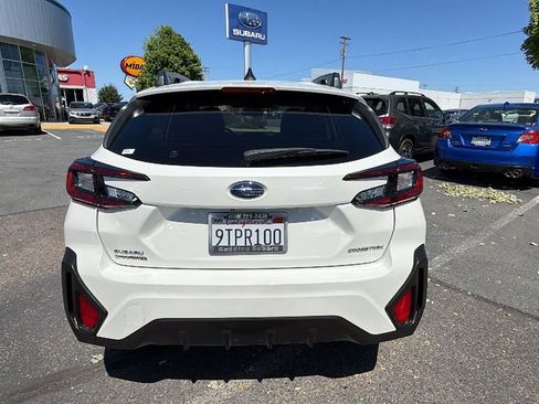 Used 2025 Subaru Crosstrek 2.0i Premium AWD/4WD image 5