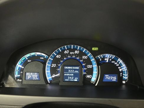 Used 2012 Toyota Camry LE FWD image 14