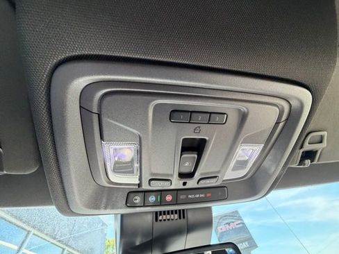 New 2026 GMC Sierra 1500 SLT AWD/4WD image 22