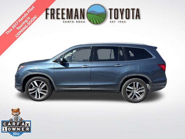 Used 2017 Honda Pilot Touring image 1