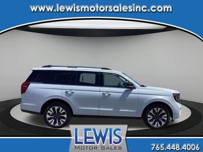 Used 2025 Ford Expedition Platinum w/ Driver's Package