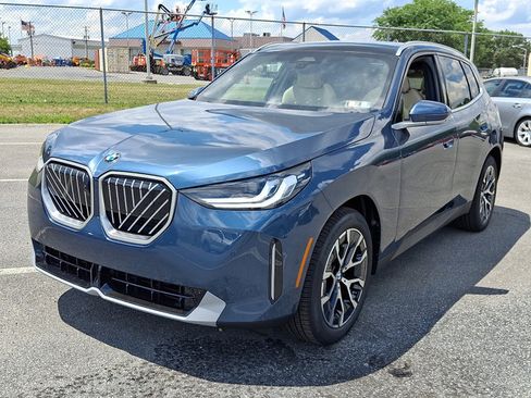 New 2026 BMW X3 xDrive30i w/ Premium Package AWD/4WD image 2