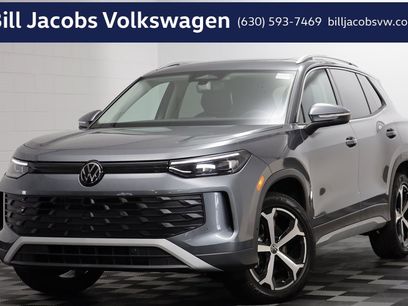 New 2025 Volkswagen Tiguan SE
