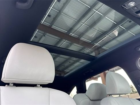 Certified 2025 Kia Sorento SX Prestige image 22