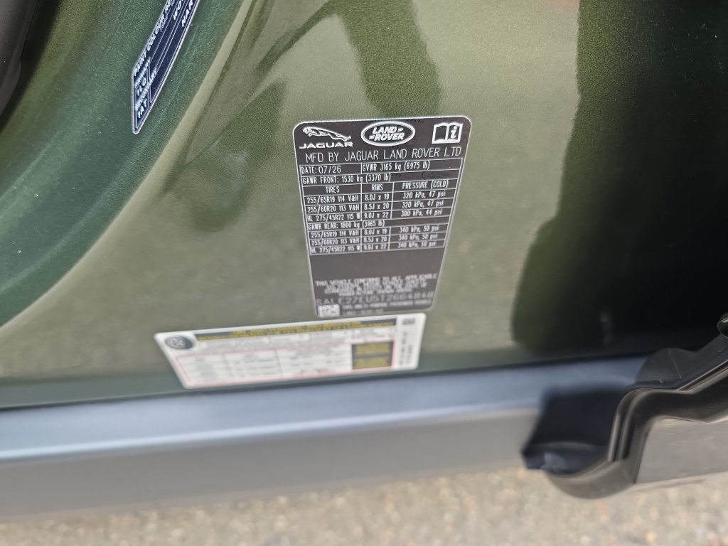 New 2026 Land Rover Defender 110 X-Dynamic SE AWD/4WD image 24