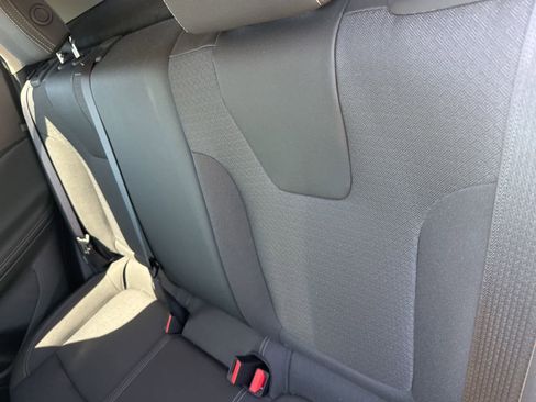 Used 2024 Buick Encore GX Preferred FWD image 15