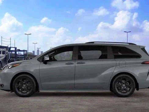 New 2026 Toyota Sienna XLE Woodland Edition AWD/4WD image 26