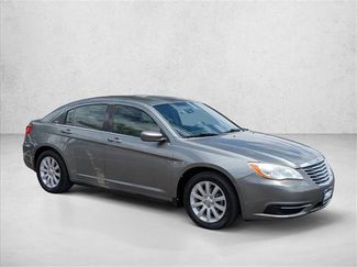 Used 2012 Chrysler 200 Touring FWD video 3