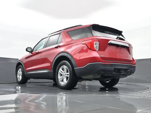 Used 2022 Ford Explorer XLT w/ Class IV Trailer Tow Package AWD/4WD image 25