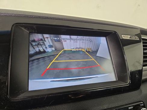 Used 2017 Kia Niro LX image 18