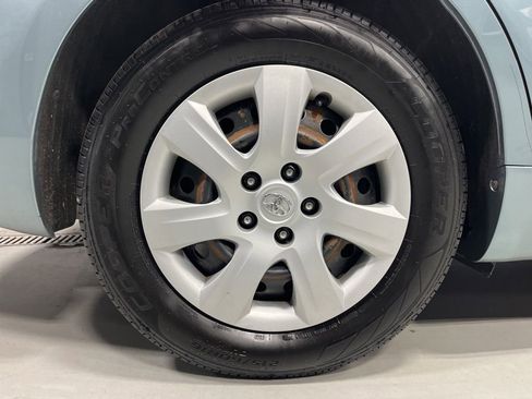 Used 2010 Toyota Camry FWD image 38
