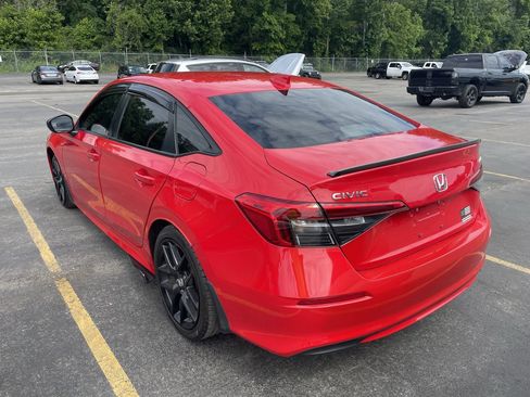 Used 2023 Honda Civic Sport image 6