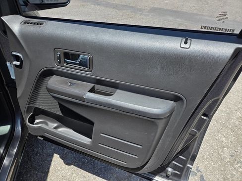 Used 2010 Ford Edge SEL FWD image 32