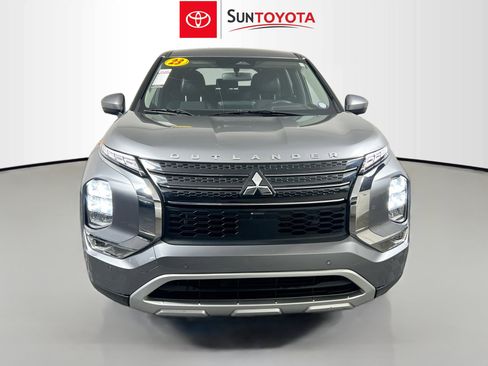 Used 2023 Mitsubishi Outlander SE image 7