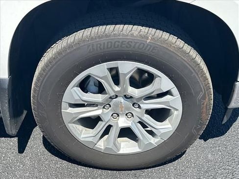 Certified 2024 Chevrolet Silverado 1500 LTZ w/ LTZ Premium Package AWD/4WD image 36