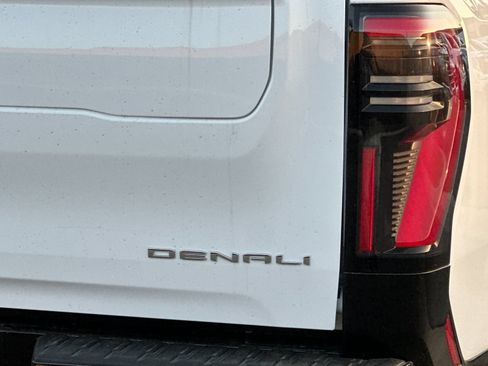 New 2025 GMC Sierra EV Denali AWD/4WD image 25