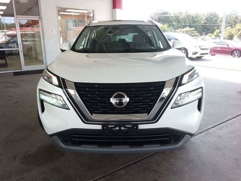 Used 2017 Nissan Rogue SL w/ SL Premium Package AWD/4WD image 3