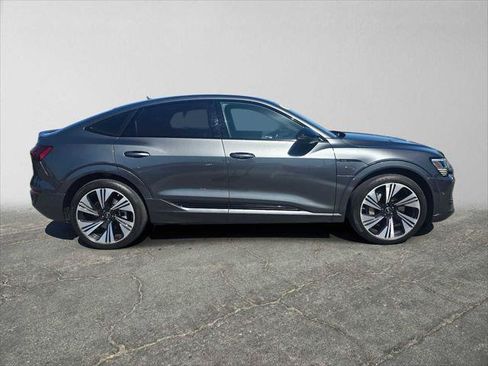 Used 2024 Audi Q8 e-tron Prestige w/ Prestige Package AWD/4WD image 2