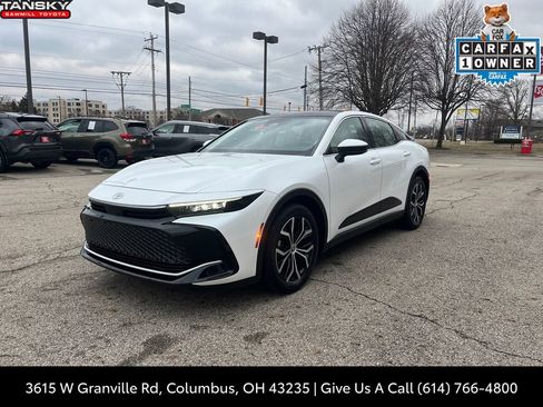 Certified 2025 Toyota Crown Limited image 1