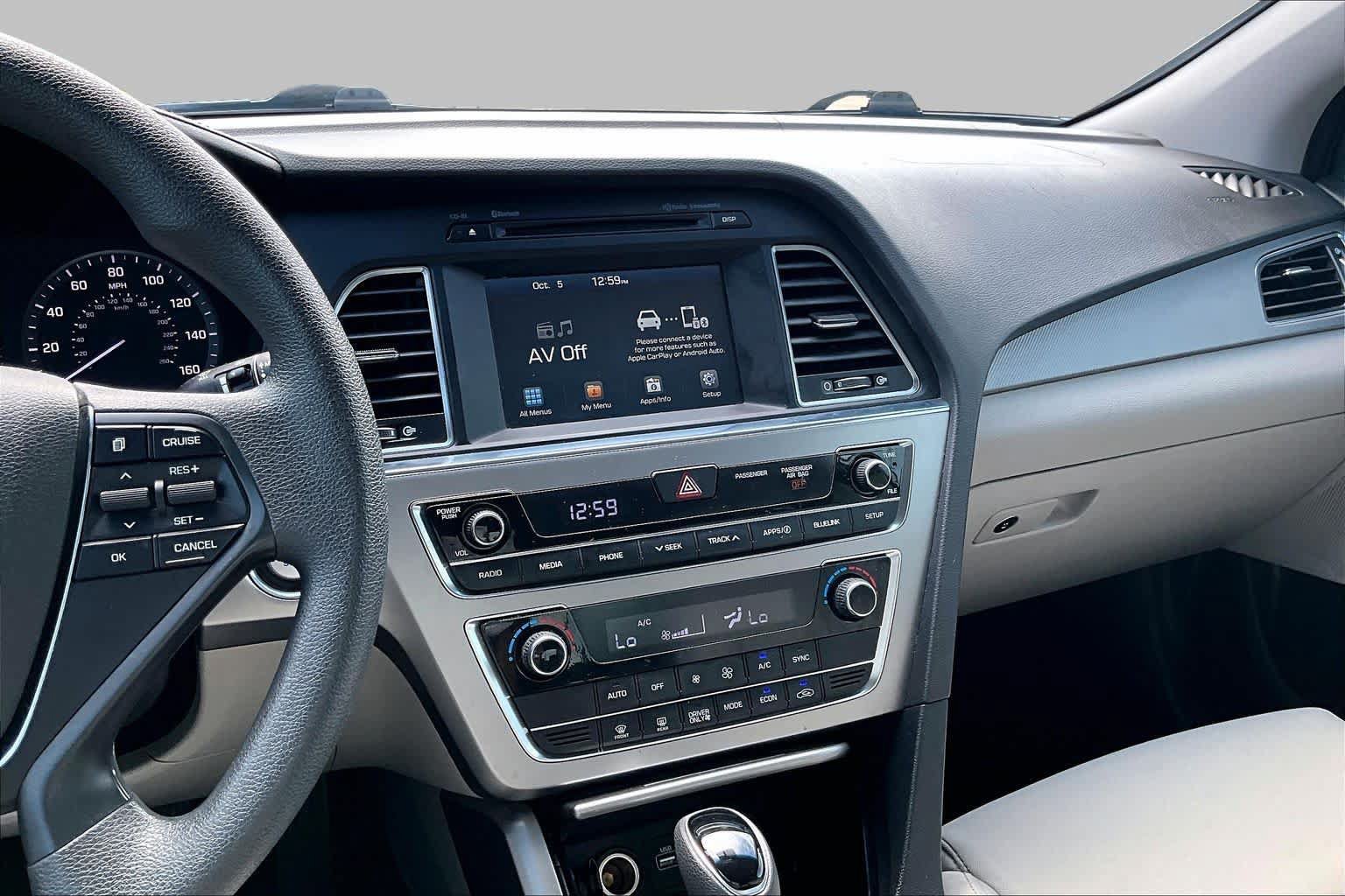 Used 2017 Hyundai Sonata SE FWD image 7