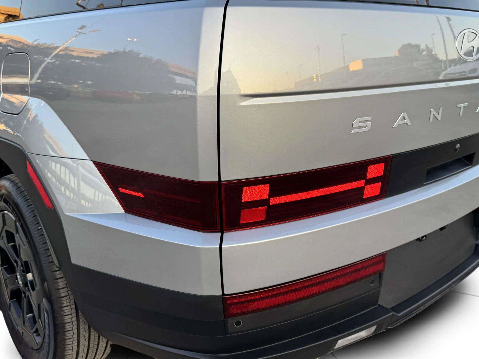Used 2026 Hyundai Santa Fe SEL FWD image 14