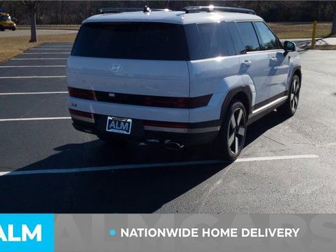 Used 2025 Hyundai Santa Fe Limited image 5