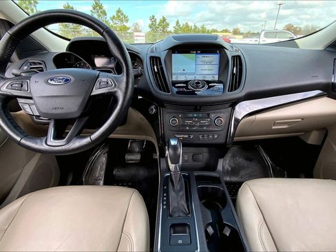 Used 2019 Ford Escape Titanium image 14