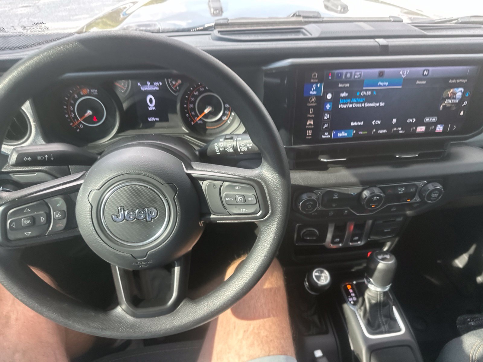 Used 2026 Jeep Wrangler Sport AWD/4WD image 16
