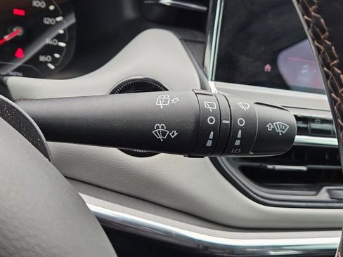 Used 2022 Jeep Compass Limited image 27