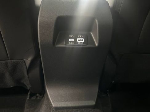 Used 2024 Subaru Crosstrek 2.5i Limited AWD/4WD image 19