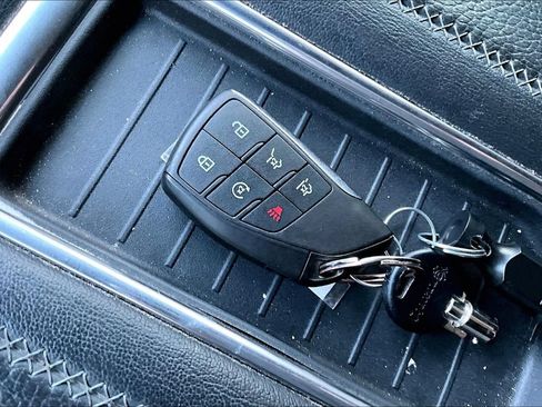 Used 2021 GMC Yukon Denali w/ Denali Premium Package AWD/4WD image 12