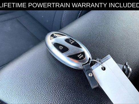 Used 2025 Hyundai Elantra Sport FWD image 12