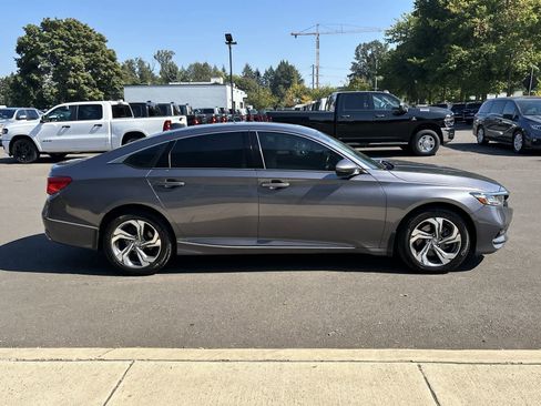 Used 2020 Honda Accord EX-L image 6